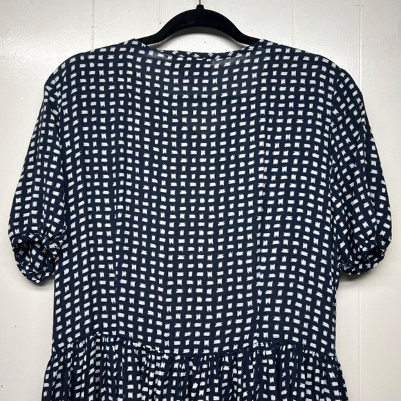 Stefanel Women's Button Down Short Sleeve Navy Blue & White Dress Size Large - Picture 11 of 15